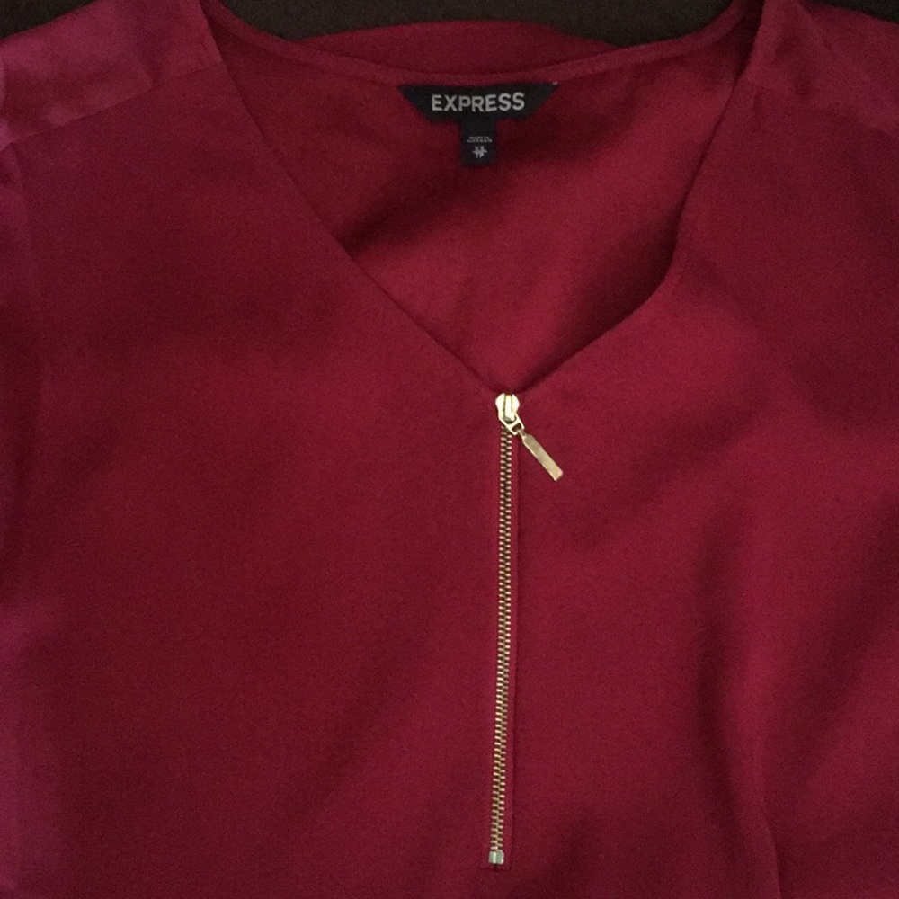 Red xs silky express top